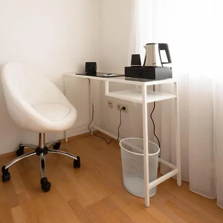 Aparthome L.i.n.z. 3* Bergham