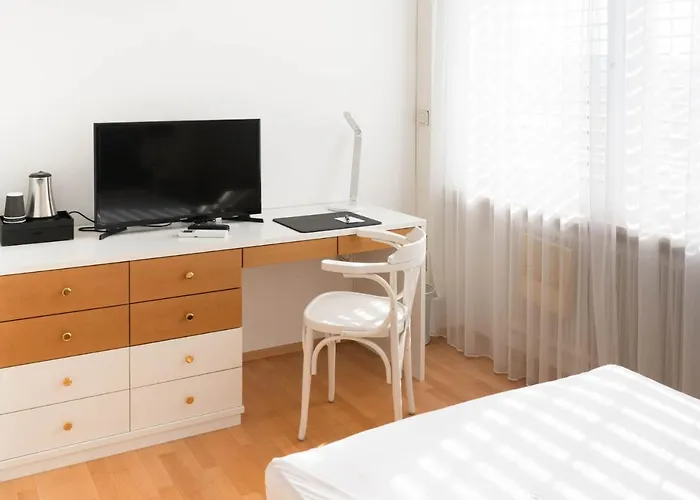 بيت ضيافة Aparthome L.i.n.z. 3*