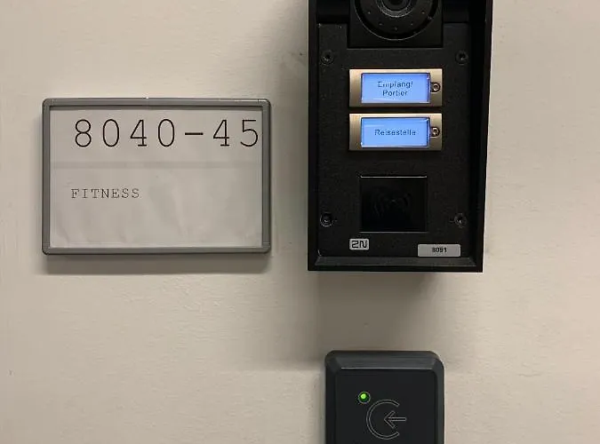 Aparthome L.i.n.z. 3* Bergham