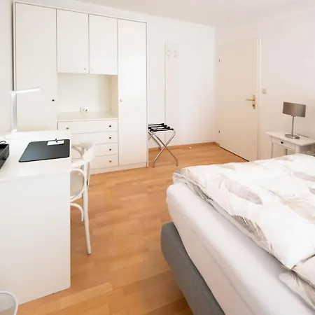 Aparthome L.i.n.z. Гостевой дом 3*