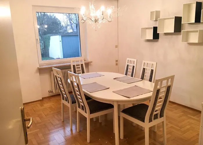 게스트하우스 Aparthome L.i.n.z. 3*